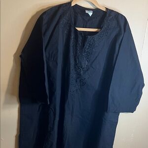 Women's Embroidered Tunic Top - Black